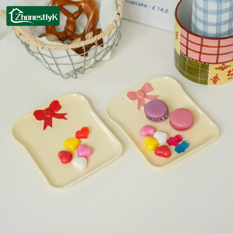 Kitchen Baking Dishes - Piring Keramik Bentuk Pita yang Indah,